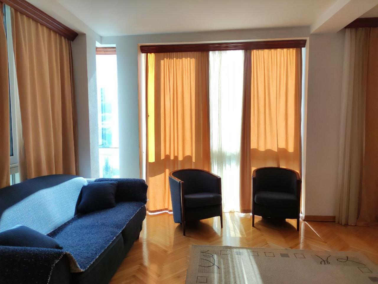 פודגוריצה Hotel Ambasador מראה חיצוני תמונה