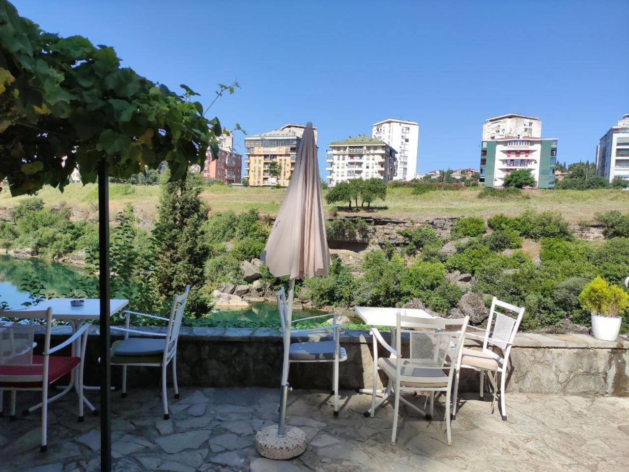 פודגוריצה Hotel Ambasador מראה חיצוני תמונה