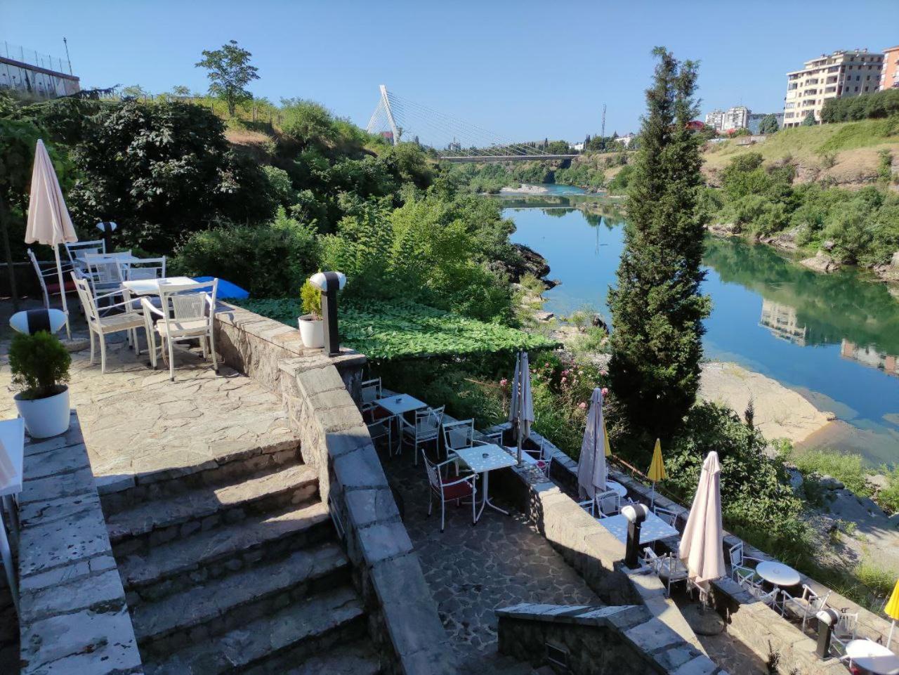פודגוריצה Hotel Ambasador מראה חיצוני תמונה